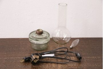 アンティーク照明　オイルランプリメイク　時を経たガラスの風合いが魅力のテーブルランプ(スタンドライト、卓上照明)(R-048752)