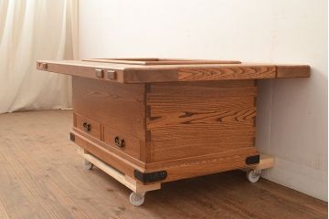 中古　民芸家具　総ケヤキ材　置いてあるだけで和の雰囲気が高まる関西火鉢(囲炉裏、長火鉢、座卓、ローテーブル)(R-048764)