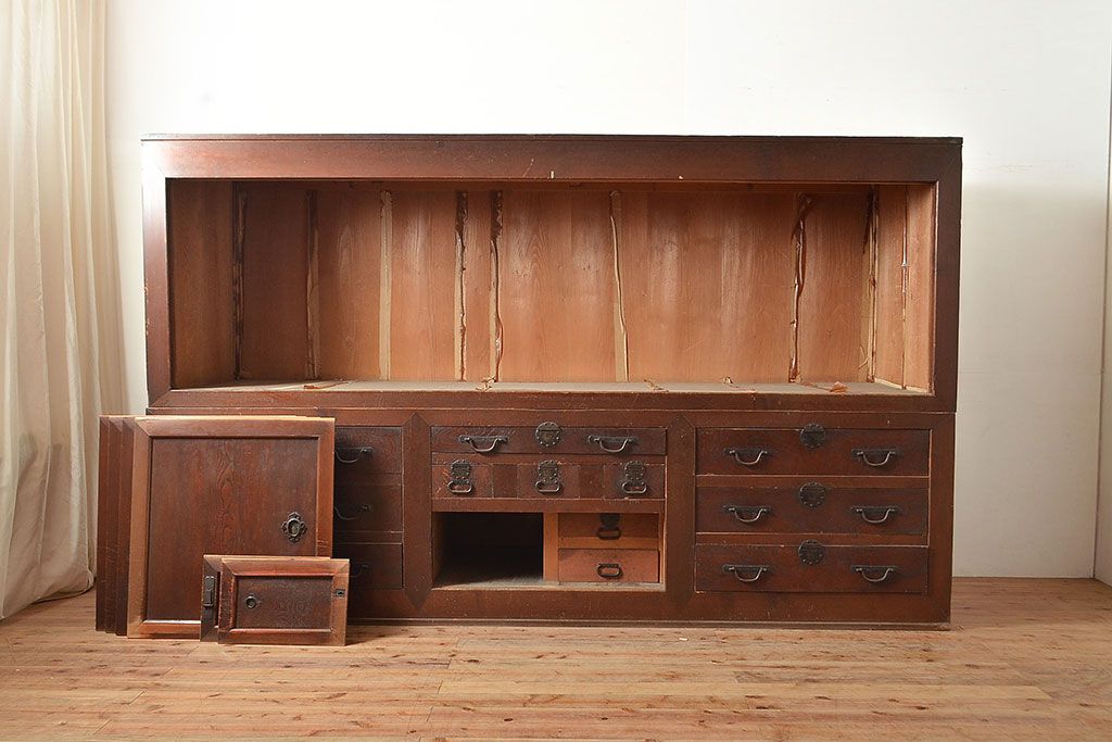 和製アンティーク　ヒノキ材・ケヤキ材　激レアサイズ!!堂々とした存在感抜群の九尺収納箪笥(水屋箪笥、夜具箪笥、布団箪笥、キャビネット、収納棚)(R-048768)