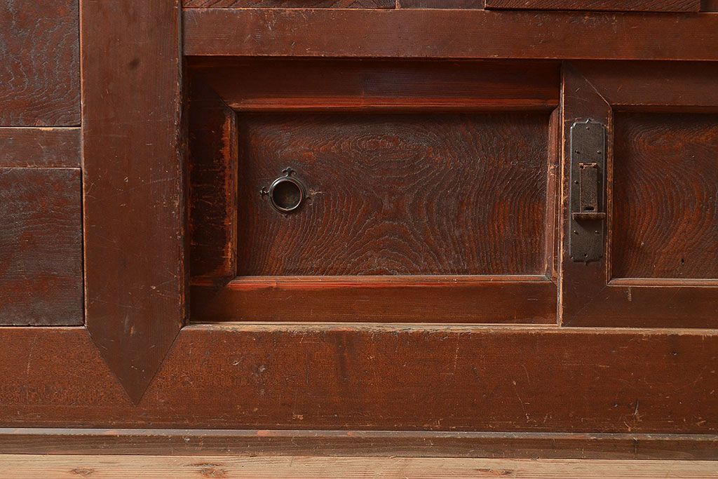 和製アンティーク　ヒノキ材・ケヤキ材　激レアサイズ!!堂々とした存在感抜群の九尺収納箪笥(水屋箪笥、夜具箪笥、布団箪笥、キャビネット、収納棚)(R-048768)