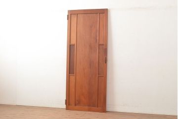アンティーク建具　昭和初期　秋田杉　ケヤキ材をアクセントにした、おしゃれなデザインの木製扉(ドア、建具)(R-048771)