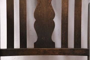 イギリスアンティーク　クラシカルな雰囲気作りにぴったりのアームチェア(椅子)(R-048773)