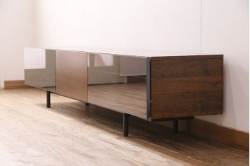 展示品　極美品　Cassinaixc.(カッシーナイクスシー)　BREATH(ブレス)　インブイア材の温もり漂うシアターボード(テレビ台、ローボード)(定価約63万5千円)(R-048774)