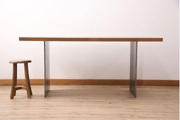 美品　arflex(アルフレックス)　Riva(リーヴァ)製　NATURA(ナチュラ)　モダンなダイニングテーブル(定価約55万円)(R-048775)