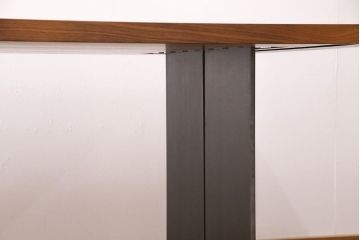 美品　arflex(アルフレックス)　Riva(リーヴァ)製　NATURA(ナチュラ)　モダンなダイニングテーブル(定価約55万円)(R-048775)