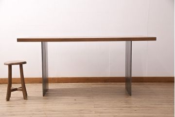 美品　arflex(アルフレックス)　Riva(リーヴァ)製　NATURA(ナチュラ)　モダンなダイニングテーブル(定価約55万円)(R-048775)
