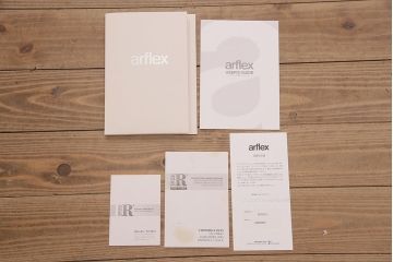 美品　arflex(アルフレックス)　Riva(リーヴァ)製　NATURA(ナチュラ)　モダンなダイニングテーブル(定価約55万円)(R-048775)