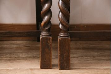 アンティーク家具　イギリス　オーク材　ツイストの背もたれと脚が目を引くチェア4脚セット(ダイニングチェア、椅子)(R-048780)