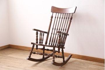 中古　九州民芸家具　ゆったりとした時間を過ごせる、贅沢なロッキングチェア(アームチェア、椅子)(R-048782)
