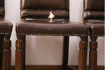 アンティーク家具　ベルギー　オーク材　ジャンクスタイルの空間づくりにおすすめなチェア4脚セット(ダイニングチェア、椅子)(R-048784)