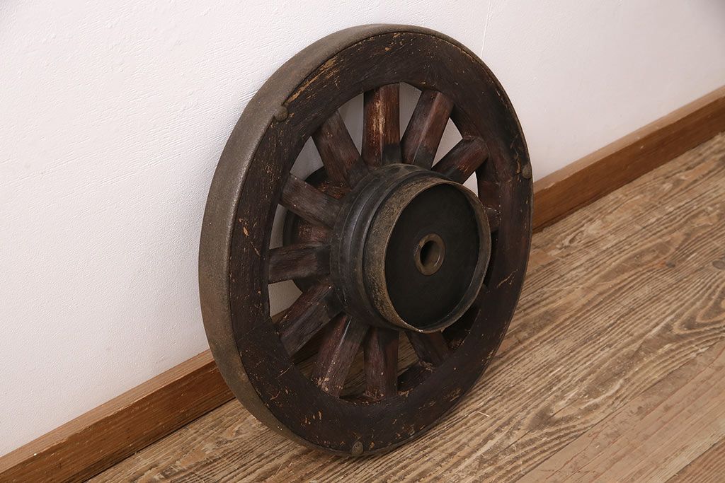 アンティーク雑貨　大八車　趣溢れる佇まいが魅力的な木製車輪(ディスプレイ、ガーデニング雑貨)(R-048786)