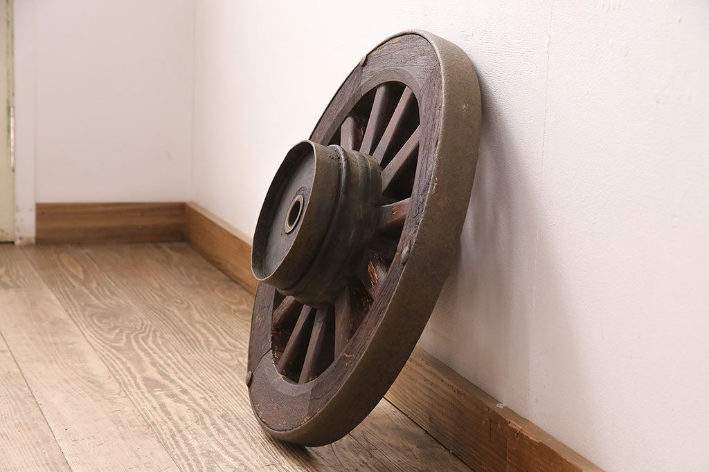 アンティーク雑貨　大八車　趣溢れる佇まいが魅力的な木製車輪(ディスプレイ、ガーデニング雑貨)(R-048786)