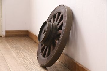 アンティーク雑貨　大八車　趣溢れる佇まいが魅力的な木製車輪(ディスプレイ、ガーデニング雑貨)(R-048786)