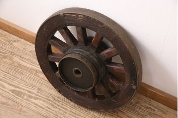 アンティーク雑貨　大八車　趣溢れる佇まいが魅力的な木製車輪(ディスプレイ、ガーデニング雑貨)(R-048786)