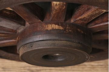 アンティーク雑貨　大八車　趣溢れる佇まいが魅力的な木製車輪(ディスプレイ、ガーデニング雑貨)(R-048786)