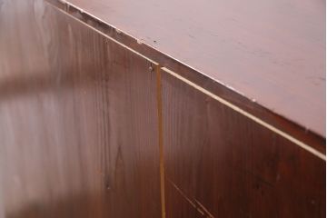 和製アンティーク　巾着金具　黒漆塗りが上質な和の雰囲気を高める庄内箪笥(重ね箪笥、時代箪笥、引き出し)(R-048788)