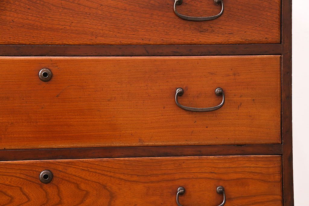 和製アンティーク　天板・脚付きリメイク　前面ケヤキ材製　漆塗りのしっとりとした光沢が美しいリビングボード(テレビ台、ローチェスト)(R-048793)