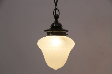 アンティーク照明　ブラケットのデザインが格好いいペンダントライト(天井照明、吊り下げ照明)(R-048795)