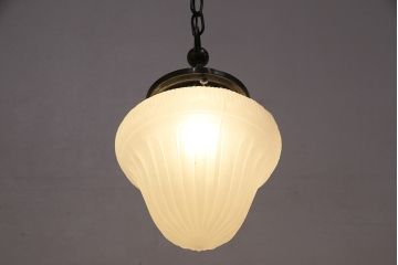 アンティーク照明　ブラケットのデザインが格好いいペンダントライト(天井照明、吊り下げ照明)(R-048795)