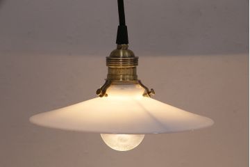 アンティーク照明　戦前　昔ながらの趣溢れる平笠シェードのペンダントライト2個セット(R-048799)