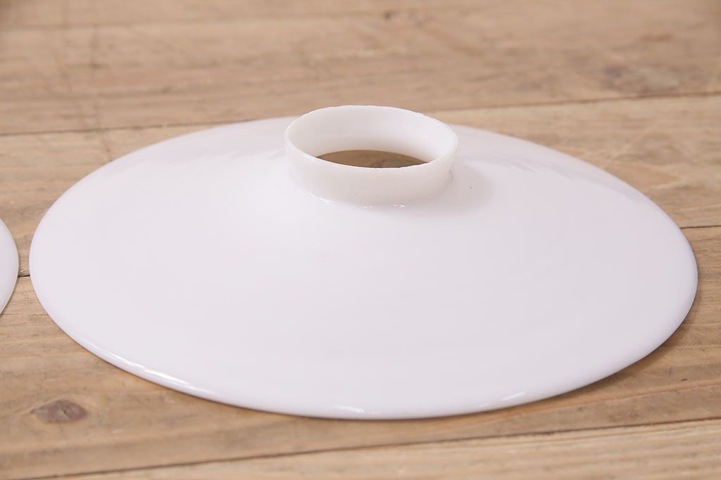 アンティーク照明　戦前　昔ながらの趣溢れる平笠シェードのペンダントライト2個セット(R-048799)