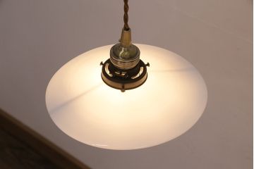 アンティーク照明　レトロな空間づくりにおすすめ!平笠シェードの吊り下げ照明(ペンダントライト、天井照明、電笠)(R-048803)