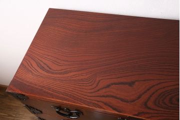 中古　民芸家具　岩谷堂箪笥　黒々とした牡丹金具が上質な雰囲気を高める衣装箪笥(整理箪笥、和タンス、引き出し、チェスト)(R-048831)