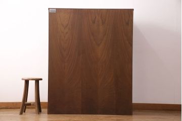 中古　民芸家具　岩谷堂箪笥　黒々とした牡丹金具が上質な雰囲気を高める衣装箪笥(整理箪笥、和タンス、引き出し、チェスト)(R-048831)