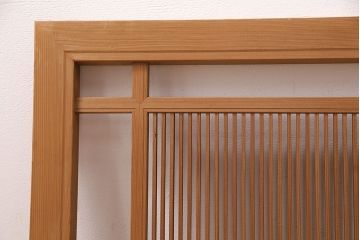 和製アンティーク　細やかな縦桟が美しいシンプルなデザインの筬欄間(オサランマ、明り取り、建具)(R-048834)