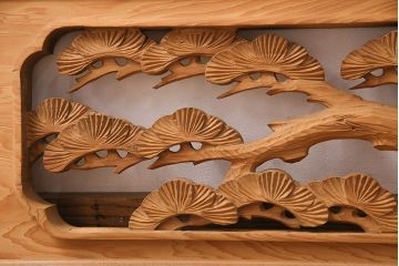 ビンテージ建具　昭和後期　インテリアとしてもおすすめ!躍動感ある彫りが見事な欄間(彫刻欄間、明り取り、建具)(R-048836)