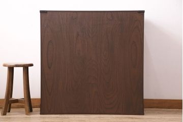 中古　岩谷堂箪笥　桜木家具店作　金具の細やかな意匠が魅力、重厚な佇まいの衣装箪笥(整理箪笥、和タンス、引き出し、チェスト)(R-048838)