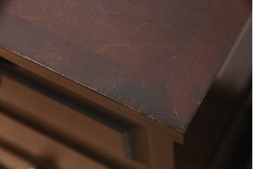 中古　北海道民芸家具　落ち着いた空間にぴったり!上品な佇まいのチェスト(整理タンス、収納タンス、衣装タンス、引き出し)(R-048842)