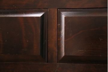 中古　北海道民芸家具　落ち着いた空間にぴったり!上品な佇まいのチェスト(整理タンス、収納タンス、衣装タンス、引き出し)(R-048842)