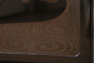 中古　輪島塗　和の趣溢れる上品な佇まいが魅力の飾り棚(茶棚、収納棚、違い棚)(R-048858)