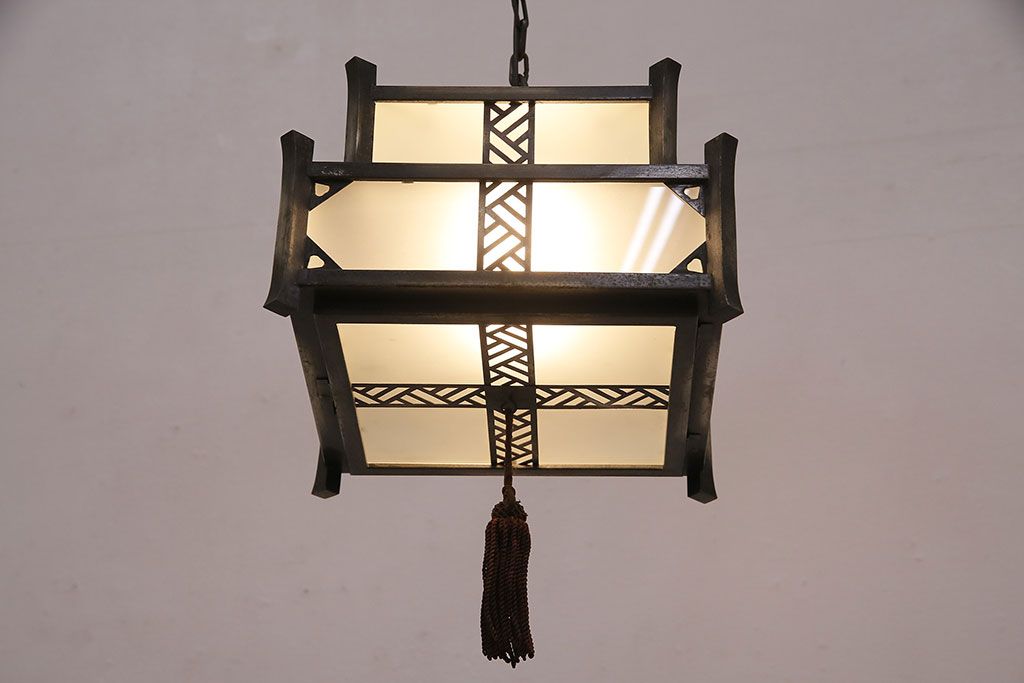 和製アンティーク　昭和初期　シャビーな質感がかっこいい!ノスタルジックな雰囲気が漂う天井照明(吊り下げ照明、ペンダントライト、電笠)(R-048869)