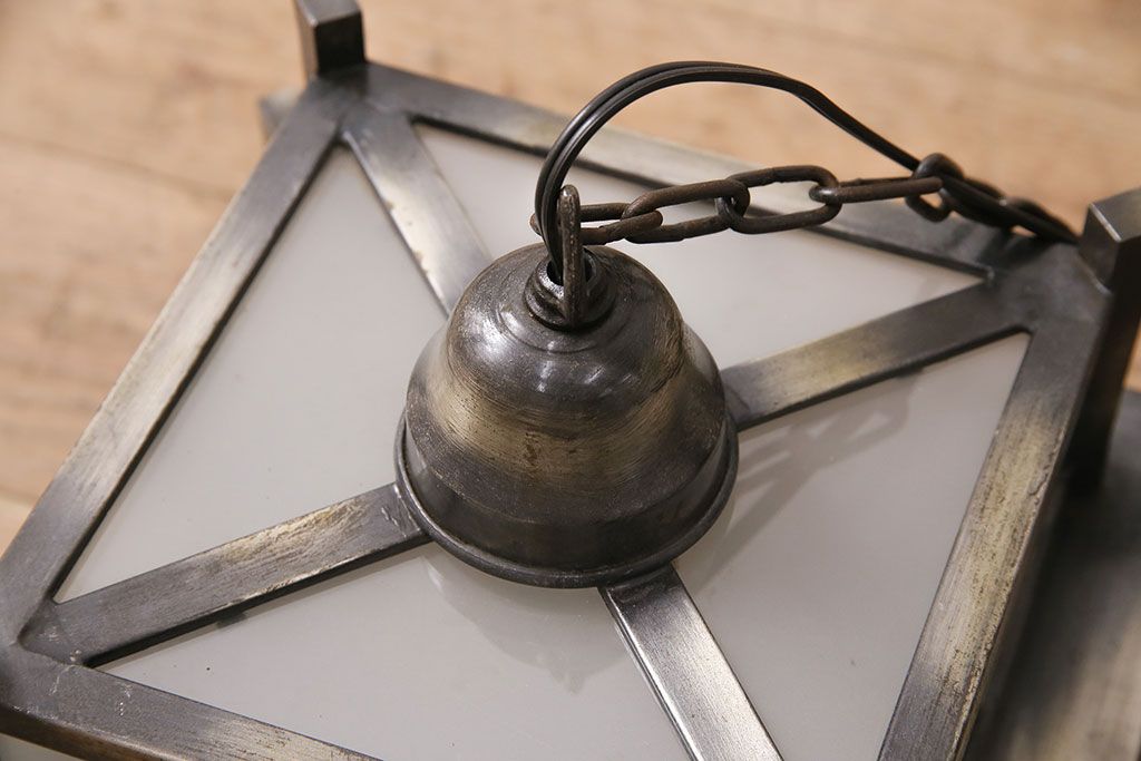 和製アンティーク　昭和初期　シャビーな質感がかっこいい!ノスタルジックな雰囲気が漂う天井照明(吊り下げ照明、ペンダントライト、電笠)(R-048869)