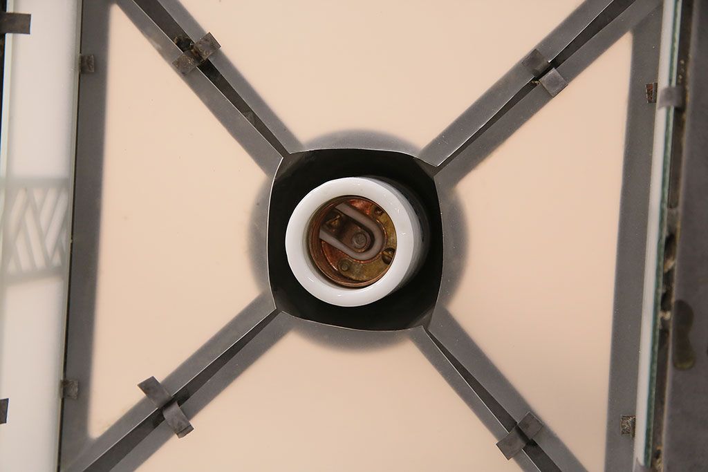 和製アンティーク　昭和初期　シャビーな質感がかっこいい!ノスタルジックな雰囲気が漂う天井照明(吊り下げ照明、ペンダントライト、電笠)(R-048869)