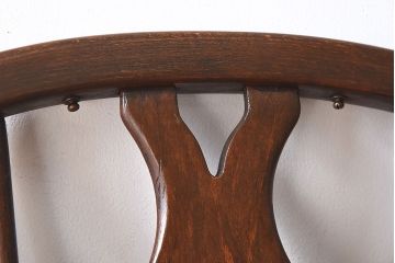 イギリスアンティーク　ERCOL(アーコール)　Windsor(ウィンザー)シリーズ　アザミの花の透かし彫りが上品なロッキングチェア(椅子、アームチェア)(R-048874)