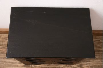 和製アンティーク　前面栗材・枠ヒノキ材　渋みを増した風合いが格好いい小引き出し(小物収納、サイドチェスト)(R-048881)