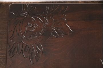 中古　伝統工芸　牡丹の花が美しく咲き誇る、日光彫りの花台(飾り台)(R-048882)