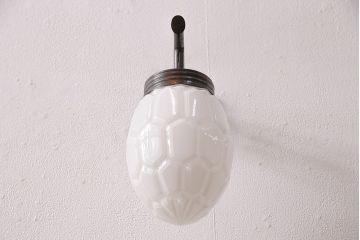 アンティーク照明　梅の花の意匠が愛らしい!亀甲文様の模様が浮き出るウォールランプ(壁掛け照明、壁付け照明)(R-048883)