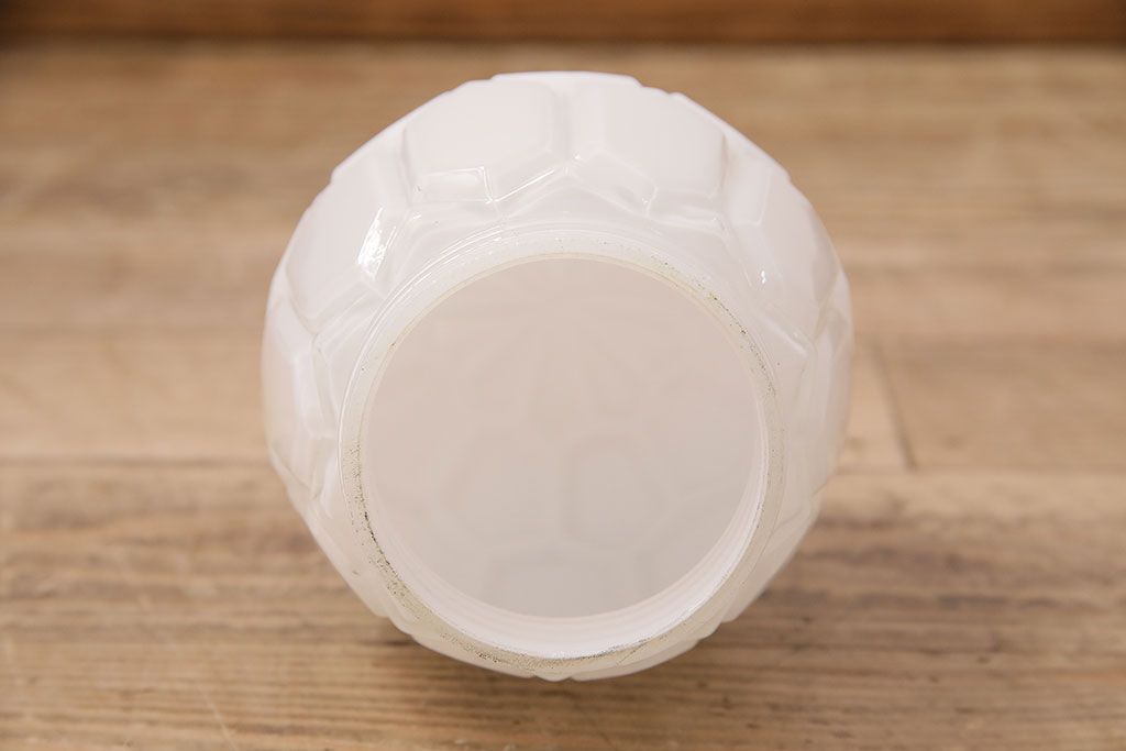 アンティーク照明　梅の花の意匠が愛らしい!亀甲文様の模様が浮き出るウォールランプ(壁掛け照明、壁付け照明)(R-048883)