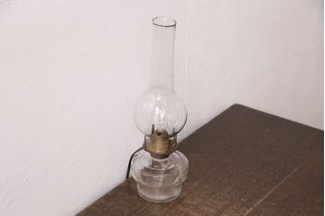 アンティーク照明　オイルランプリメイク　気泡ガラスと錆びた金具が趣あふれるテーブルランプ(スタンドライト、卓上照明)(R-048886)