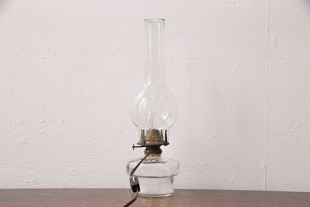 アンティーク照明　オイルランプリメイク　気泡ガラスと錆びた金具が趣あふれるテーブルランプ(スタンドライト、卓上照明)(R-048886)