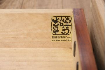 中古　伝統民芸家具　岩谷堂箪笥　No.364　高級感のある和の雰囲気を高める三尺茶箪笥(定価約52万円)(茶棚、収納棚、戸棚)(R-048889)