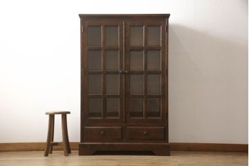 中古　北海道民芸家具　落ち着いた色合いがシックな雰囲気を醸し出すブックケース(本箱、収納棚)(R-048890)