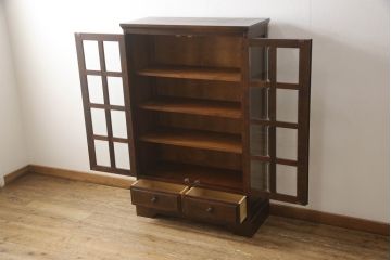 中古　北海道民芸家具　落ち着いた色合いがシックな雰囲気を醸し出すブックケース(本箱、収納棚)(R-048890)