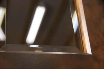 中古　北海道民芸家具　落ち着いた色合いがシックな雰囲気を醸し出すブックケース(本箱、収納棚)(R-048890)