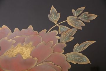中古　伝統工芸　宗斎作　輪島塗　大輪の牡丹が優雅で気品溢れる座卓(ローテーブル)
