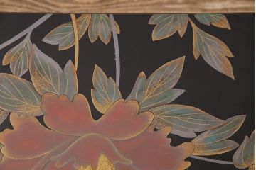 中古　伝統工芸　宗斎作　輪島塗　大輪の牡丹が優雅で気品溢れる座卓(ローテーブル)